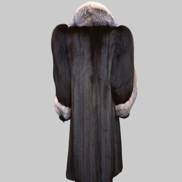Dark Mink w/ Krystal Fox Trim Coat -Medium - Picture 3 of 6
